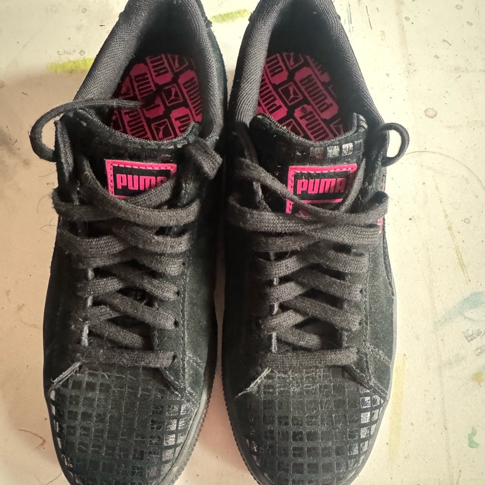 Puma Black and Pink Casual Classic Sneakers size 8